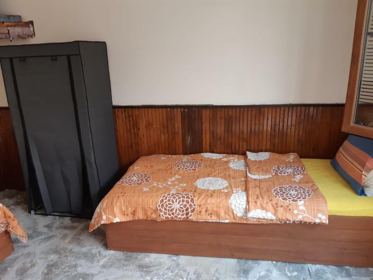 Byala Kista Apart Isperikh Buitenkant foto